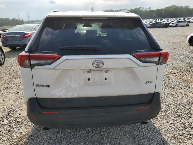 JTMW1RFV6KD029867 - 2019 TOYOTA RAV4 XLE WHITE photo 6