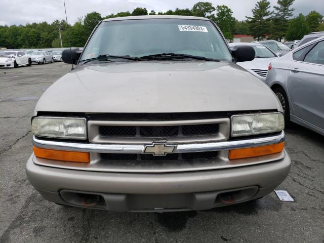 1GNDT13W92K185792 - 2002 CHEVROLET BLAZER TAN photo 5