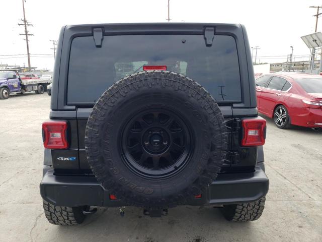 1C4JJXP68MW716734 - 2021 JEEP WRANGLER U SAHARA 4XE BLACK photo 6