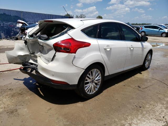 1FADP3N24HL346299 - 2017 FORD FOCUS TITANIUM WHITE photo 3