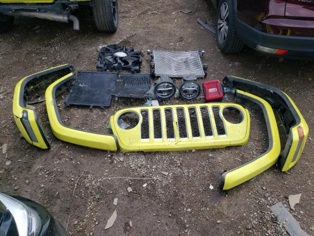 1C4JJXP62NW274826 - 2022 JEEP WRANGLER U SAHARA 4XE YELLOW photo 12