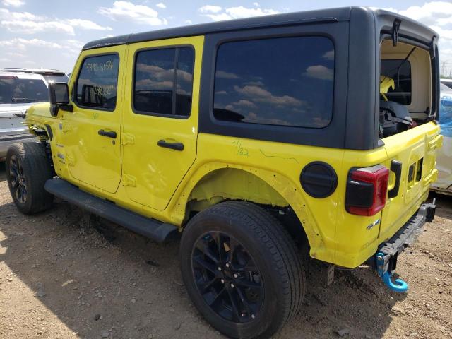 1C4JJXP62NW274826 - 2022 JEEP WRANGLER U SAHARA 4XE YELLOW photo 2