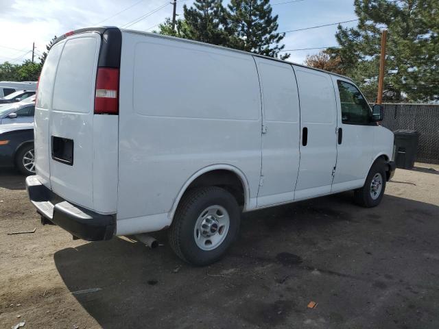 1GTW7FCA1D1143746 - 2013 GMC SAVANA G2500 WHITE photo 3