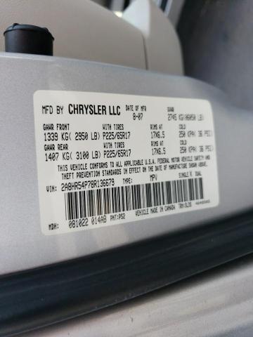 2A8HR54P78R136679 - 2008 CHRYSLER TOWN & COU TOURING 银色 照片 13