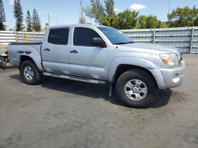 5TEJU4GN1AZ702394 - 2010 TOYOTA TACOMA DOUBLE CAB PRERUNNER SILVER photo 4