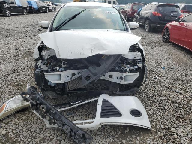 1FADP3F26EL205051 - 2014 FORD FOCUS SE WHITE photo 5