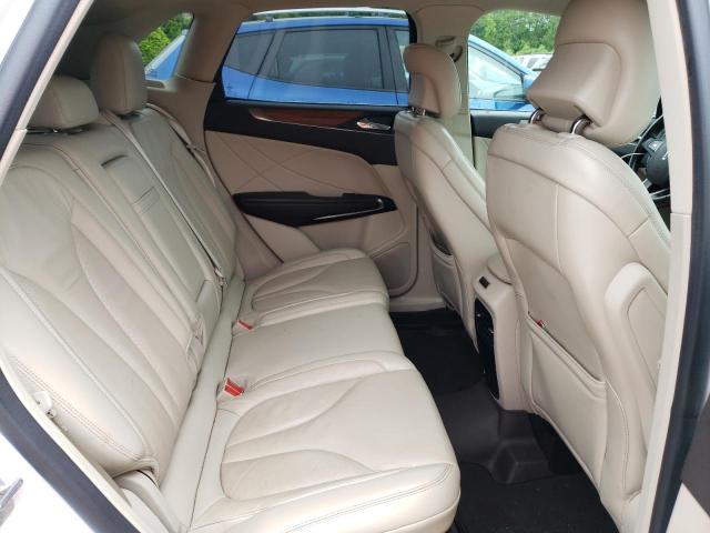 5LMTJ2DHXHUL31963 - 2017 LINCOLN MKC SELECT 白色 照片 11