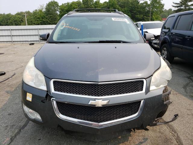 1GNEV23D89S122129 - 2009 CHEVROLET TRAVERSE LT GRAY photo 5