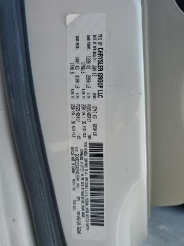 2C4RC1CG4CR412204 - 2012 CHRYSLER TOWN & COU TOURING L WHITE photo 13