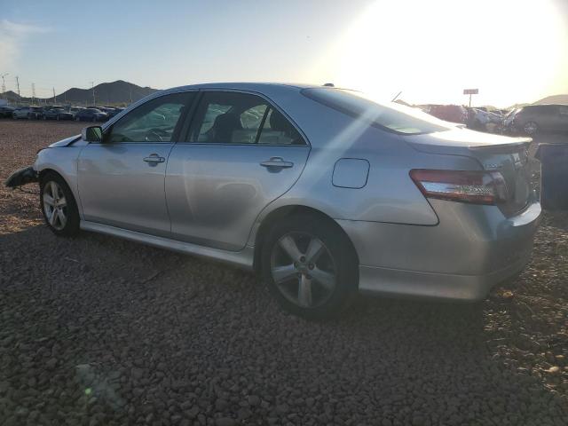 4T1BF3EK5BU223208 - 2011 TOYOTA CAMRY BASE SILVER photo 2
