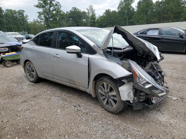 3N1CN8EV7LL812813 - 2020 NISSAN VERSA SV SILVER photo 4