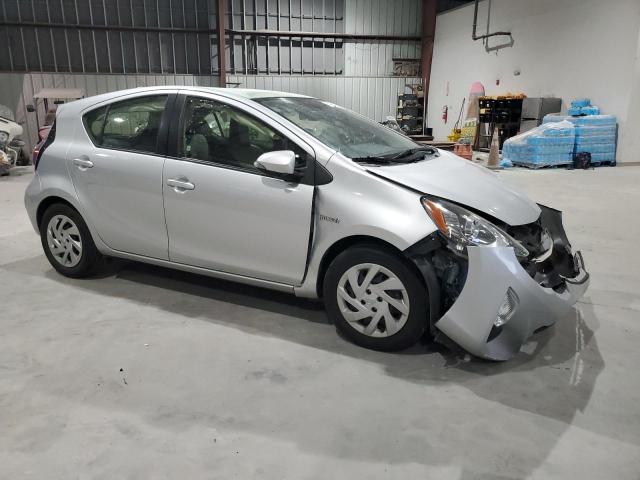 JTDKDTB31F1110094 - 2015 TOYOTA PRIUS C SILVER photo 4