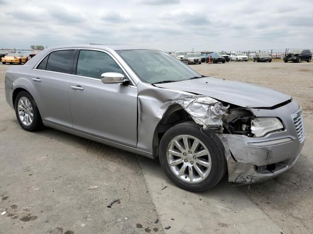 2C3CA5CG5BH536011 - 2011 CHRYSLER 300 LIMITED SILVER photo 4