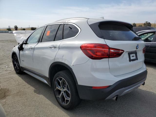 WBXHT3C30H5F73549 - 2017 BMW X1 XDRIVE28I WHITE photo 2