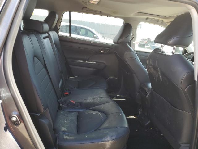 5TDGZRBH4MS155942 - 2021 TOYOTA HIGHLANDER XLE GRAY photo 11