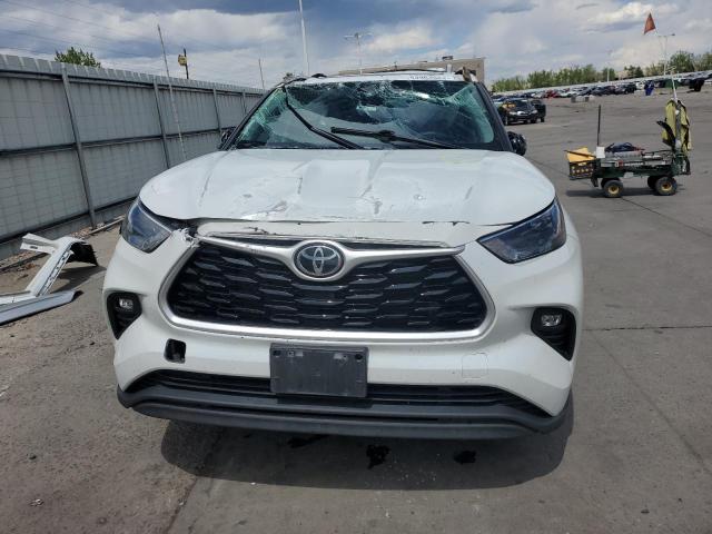 5TDHZRBH8NS176878 - 2022 TOYOTA HIGHLANDER XLE WHITE photo 5