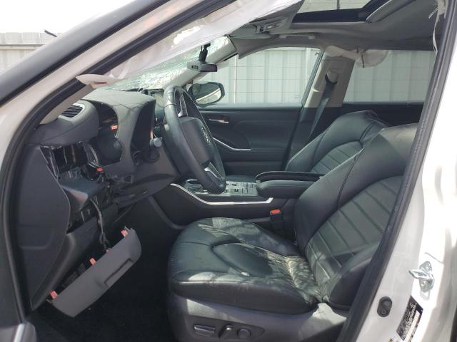 5TDHZRBH8NS176878 - 2022 TOYOTA HIGHLANDER XLE WHITE photo 7