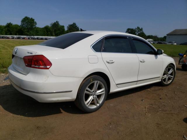 1VWCV7A31FC058204 - 2015 VOLKSWAGEN PASSAT SEL WHITE photo 3