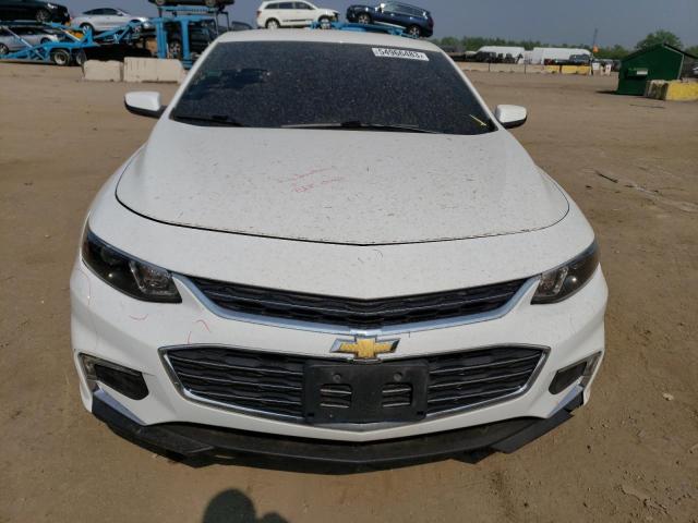 1G1ZE5ST7HF100935 - 2017 CHEVROLET MALIBU LT WHITE photo 5