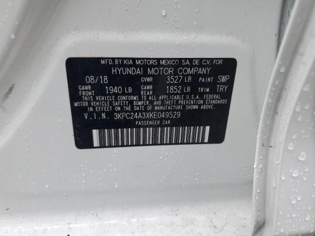 3KPC24A3XKE049529 - 2019 HYUNDAI ACCENT SE Weiß Foto 12