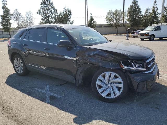 1V2WE2CA0PC213338 - 2023 VOLKSWAGEN ATLAS CROS SE Noir photo 4