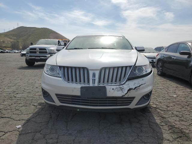 1LNHL9DR8AG600342 - 2010 LINCOLN MKS WHITE photo 5