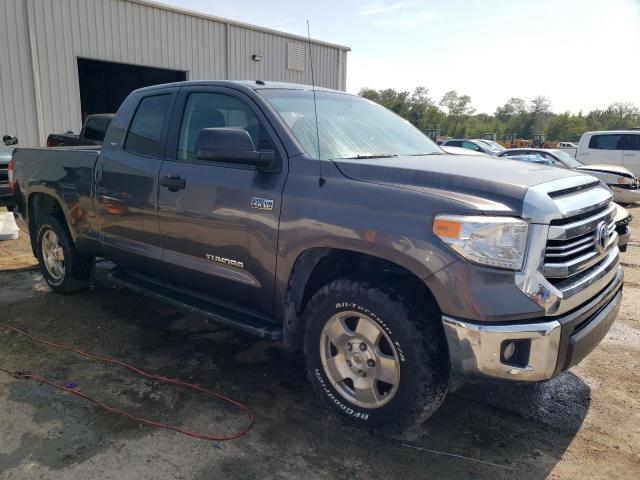 5TFUW5F16HX595047 - 2017 TOYOTA TUNDRA DOUBLE CAB SR/SR5 GRAY photo 4