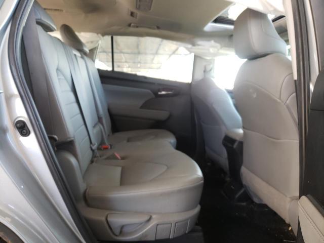 5TDHZRBH1LS039309 - 2020 TOYOTA HIGHLANDER XLE 银色 照片 11