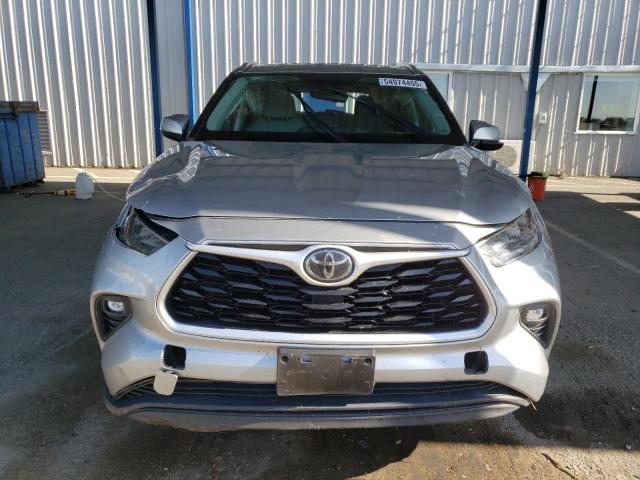 5TDHZRBH1LS039309 - 2020 TOYOTA HIGHLANDER XLE 银色 照片 5