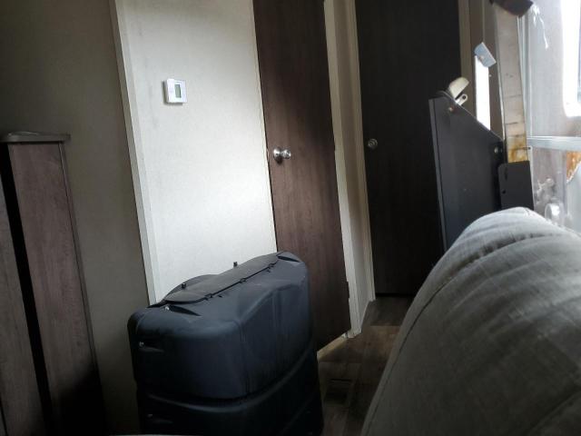 4X4TSMC29JA321908 - 2018 SALM FOREST RIV GRAY photo 5