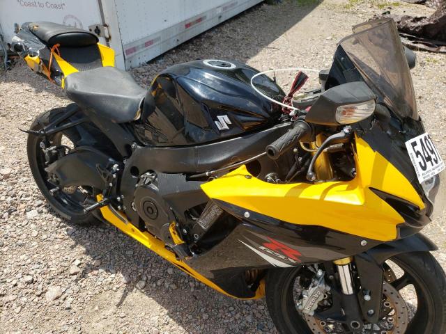 JS1GR7MA8H2100910 - 2017 SUZUKI GSX-R750 TWO TONE photo 9