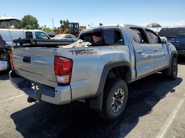 3TMAZ5CNXHM045986 - 2017 TOYOTA TACOMA DOUBLE CAB ვერცხლისფერი ფოტო 4