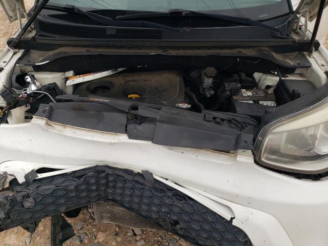 KNDJP3A54E7034582 - 2014 KIA SOUL + WHITE photo 11
