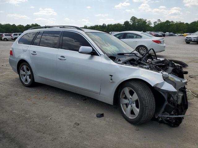 WBANN73536CN01556 - 2006 BMW 530 XIT SILVER photo 4