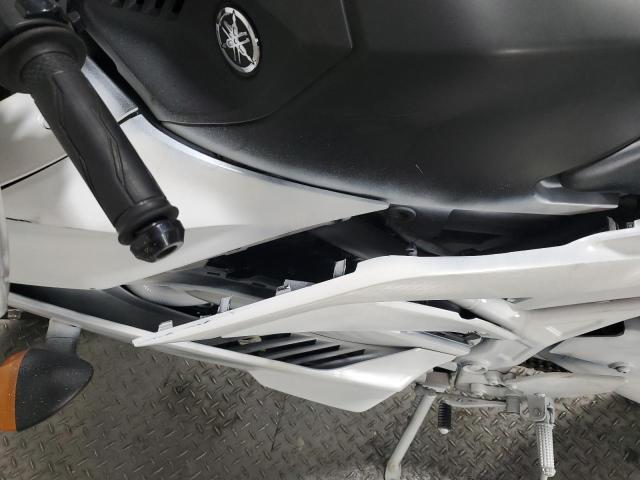 MH3RH17Y0KK002017 - 2019 YAMAHA YZFR3 TWO TONE photo 11