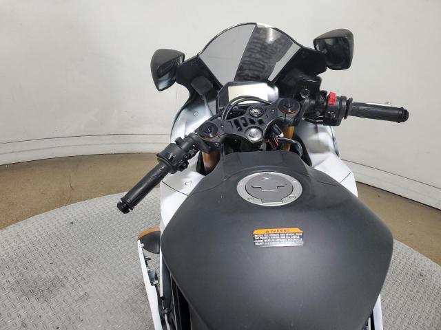 MH3RH17Y0KK002017 - 2019 YAMAHA YZFR3 TWO TONE photo 7