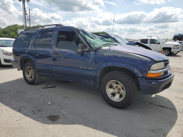 1GNCS13W712176120 - 2001 CHEVROLET TRAILBLAZE BLUE photo 4