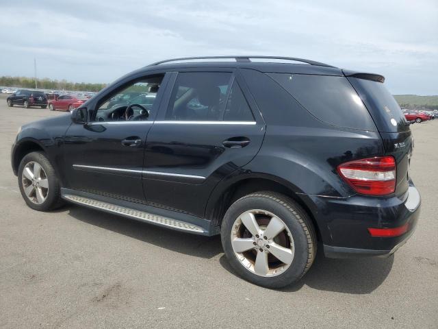 4JGBB8GB1AA545012 - 2010 MERCEDES-BENZ ML 350 4MATIC BLACK photo 2