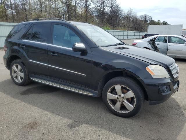 4JGBB8GB1AA545012 - 2010 MERCEDES-BENZ ML 350 4MATIC BLACK photo 4