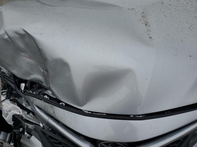 4T1G11AK0RU241947 - 2024 TOYOTA CAMRY SE NIGHT SHADE SILVER photo 11