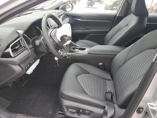 4T1G11AK0RU241947 - 2024 TOYOTA CAMRY SE NIGHT SHADE SILVER photo 7