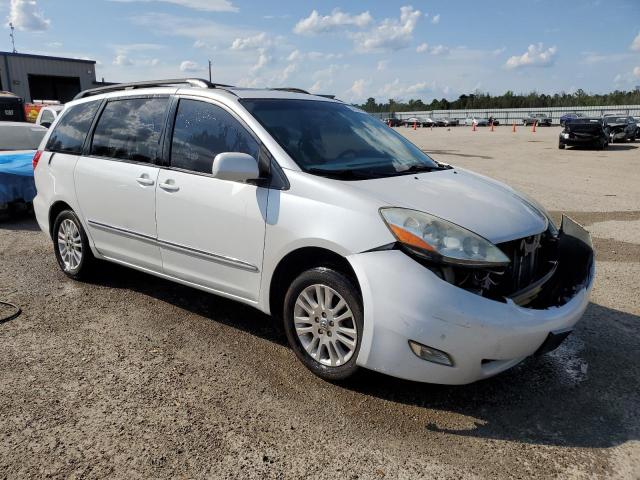 5TDBK22C98S019242 - 2008 TOYOTA SIENNA XLE WHITE photo 4