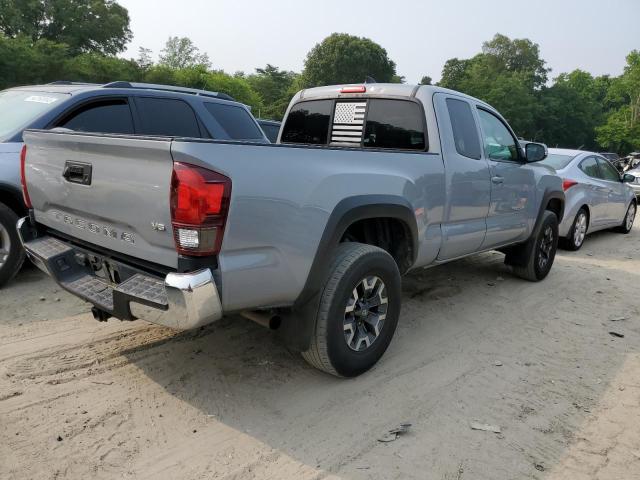 5TFSZ5ANXJX122489 - 2018 TOYOTA TACOMA ACCESS CAB ნაცრისფერი ფოტო 3