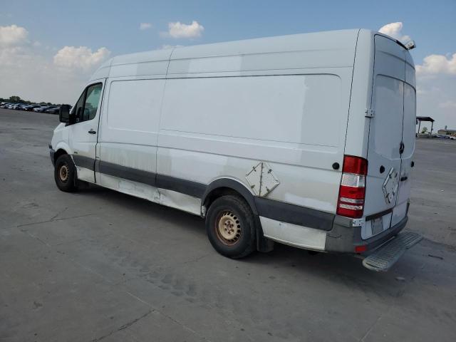 WD3PE8CB7B5580407 - 2011 MERCEDES-BENZ SPRINTER 2500 WHITE photo 2