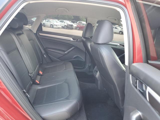 1VWDT7A37HC006301 - 2017 VOLKSWAGEN PASSAT R-LINE Rot Foto 10