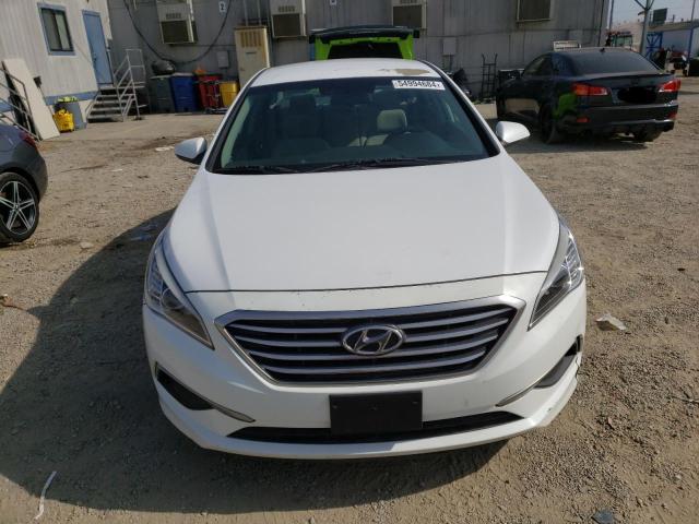 5NPE24AF9HH516902 - 2017 HYUNDAI SONATA SE WHITE photo 5