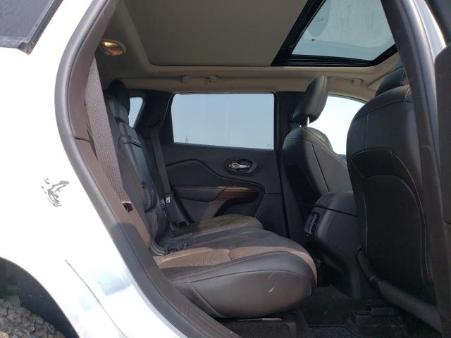 1C4PJMBS9GW358397 - 2016 JEEP CHEROKEE TRAILHAWK WHITE photo 11