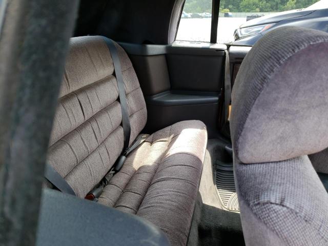 1C3XU4535PF625325 - 1993 CHRYSLER LEBARON 红色 照片 10