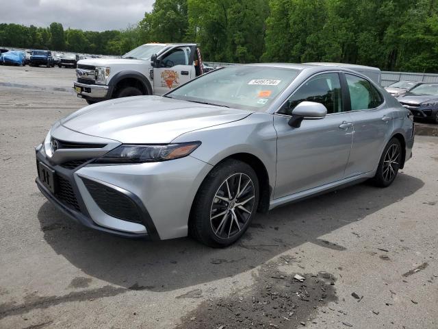 4T1G11AK4RU874869 - 2024 TOYOTA CAMRY SE NIGHT SHADE SILVER photo 1