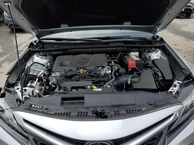 4T1G11AK4RU874869 - 2024 TOYOTA CAMRY SE NIGHT SHADE SILVER photo 11